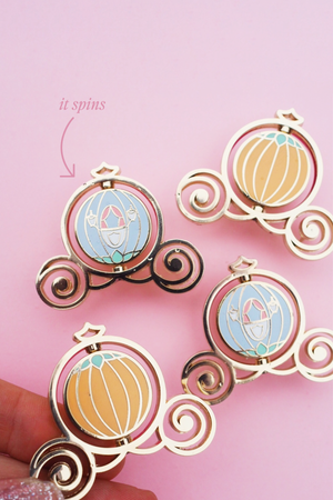 Carriage Pumpkin Spinning Pin