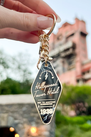 Hollywood Tower Twilight Motel Keychain