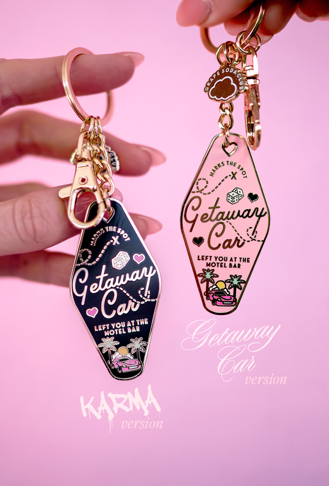 Getaway car keychain discount